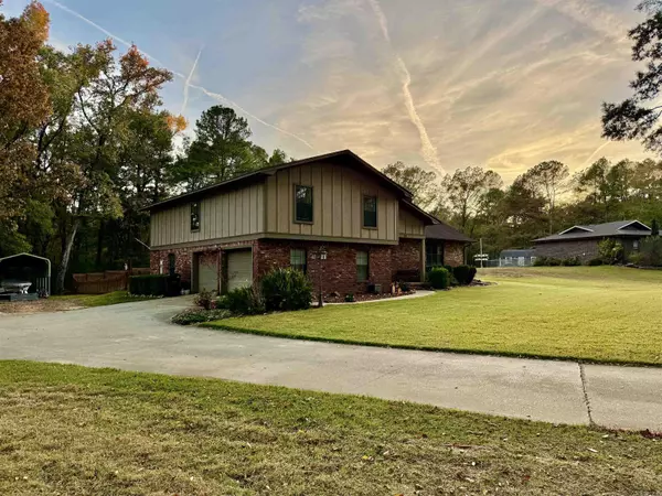 196 Jackson Manor Court, Hot Springs, AR 71913