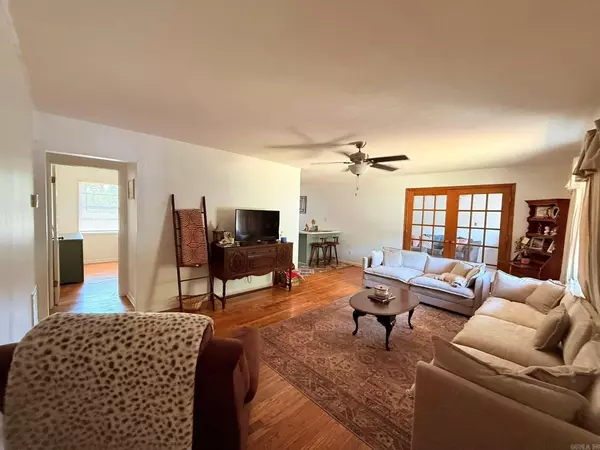 Clarksville, AR 72830,1005 W Taylor Street