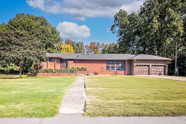 210 N Jackson Street, Carlisle, AR 72024