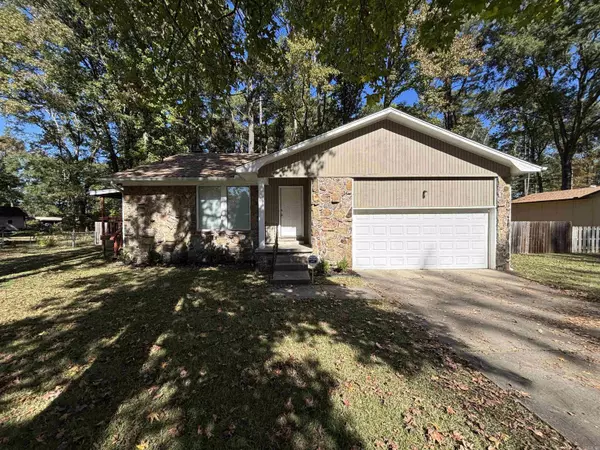 104 Foxdell Circle, Jacksonville, AR 72076