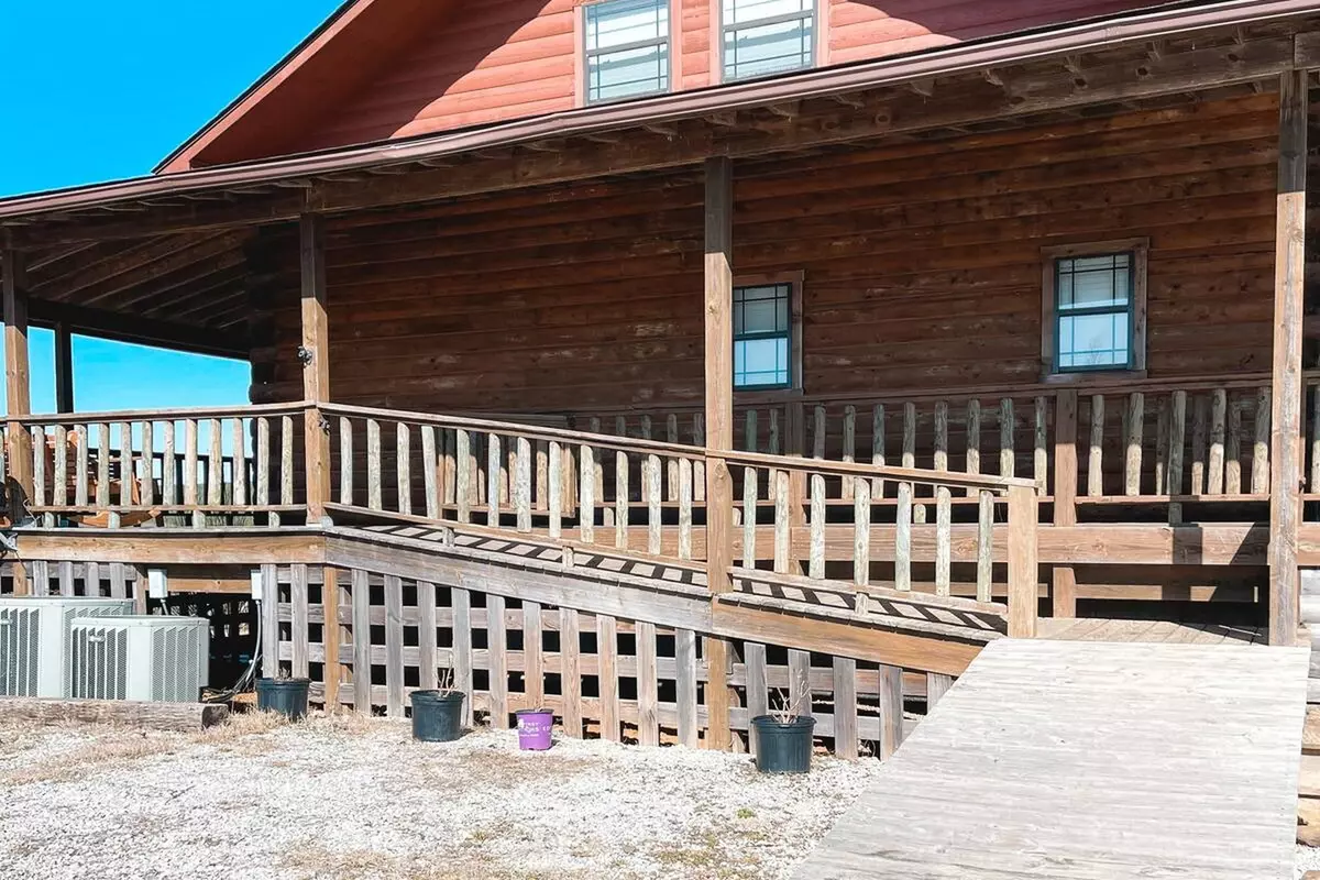 Mountain View, AR 72560,4770 Highway 9