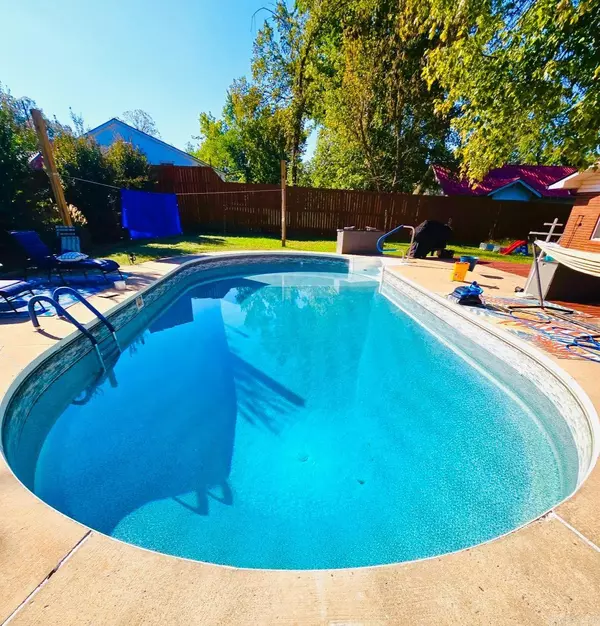 Marshall, AR 72650,100 E Campus Street