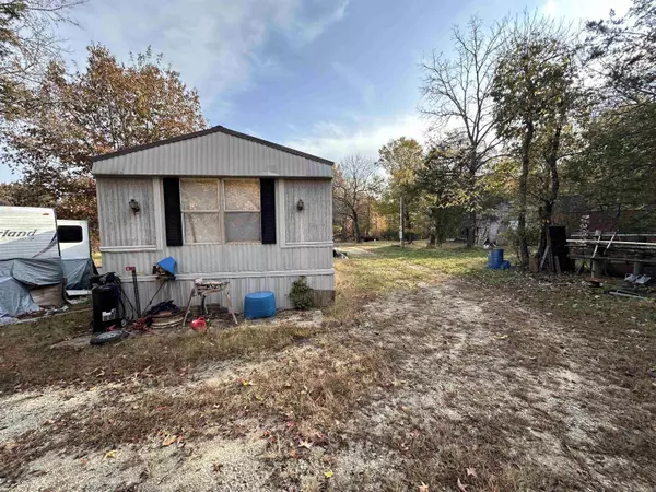 Sidney, AR 72577,900 Toad Pole Ln
