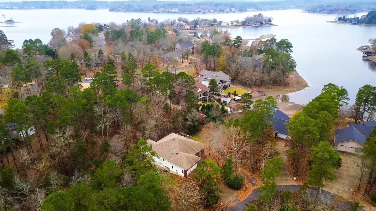 Hot Springs Village, AR 71909,7 Resplandor Court