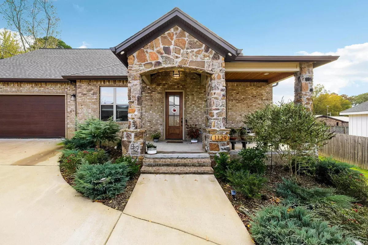 Benton, AR 72019,1129 Essex Drive