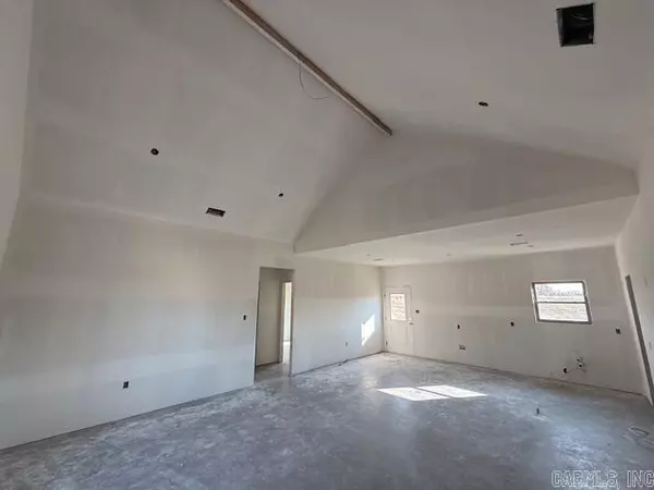 Greenbrier, AR 72058,33 West Cedar Hill Road