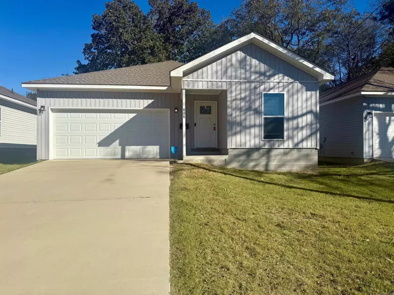 806 Schley, Benton, AR 72015