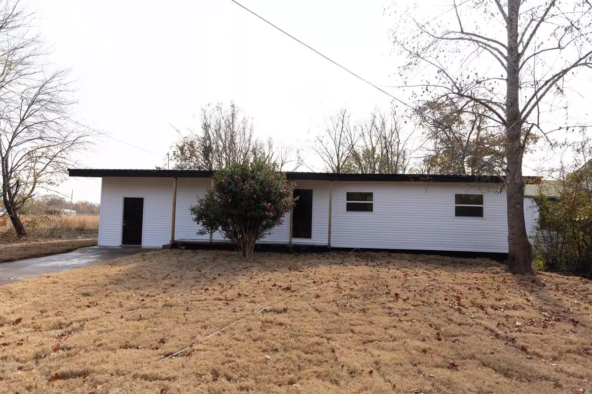 Prattsville, AR 72129,8619 Hwy 270 W