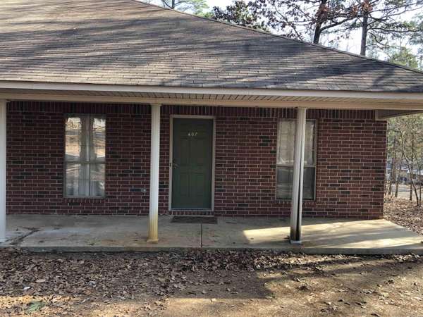 Heber Springs, AR 72543,405- 407 Colonial Drive750