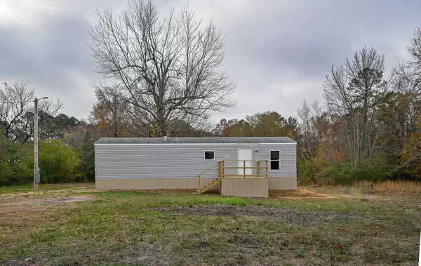 145 W Polk Road 76, Mena, AR 71953