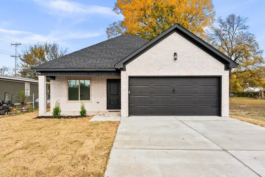 1705 E 2nd Street, North Little Rock, AR 72114