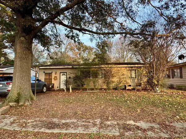 1105 S Prairie Street, Stuttgart, AR 72160