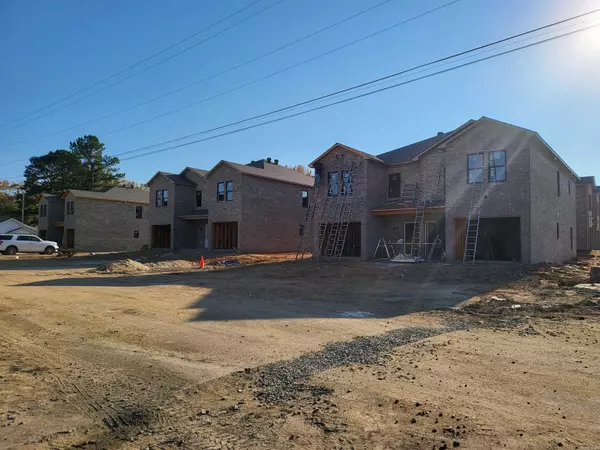 Jacksonville, AR 72076,405 & 407 E Center Street