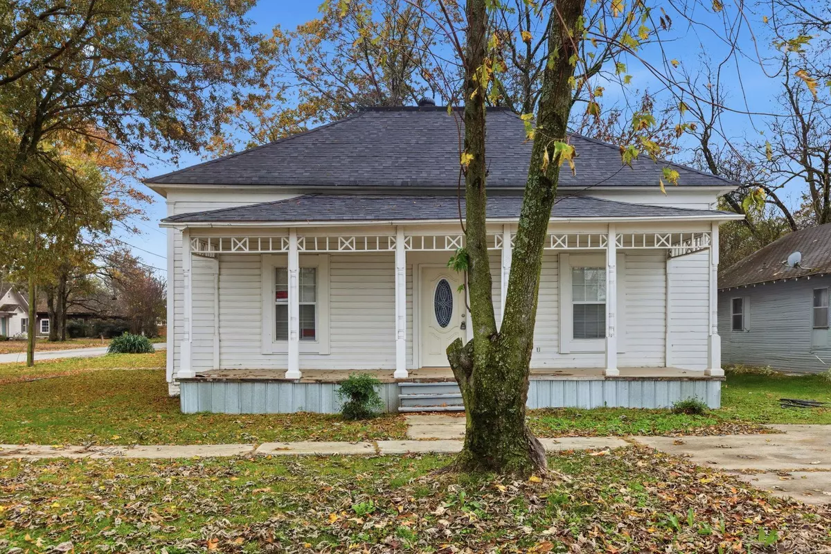 Stuttgart, AR 72160,628 E 2Nd St Street