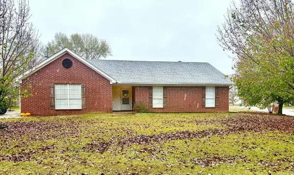 701 Honeysuckle Hills Court, Redfield, AR 72132