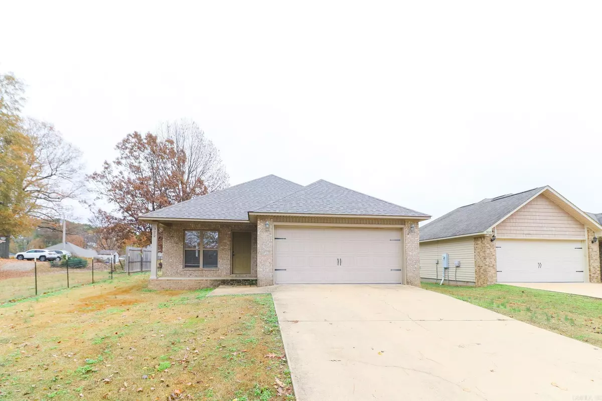 Brookland, AR 72417,322 W School