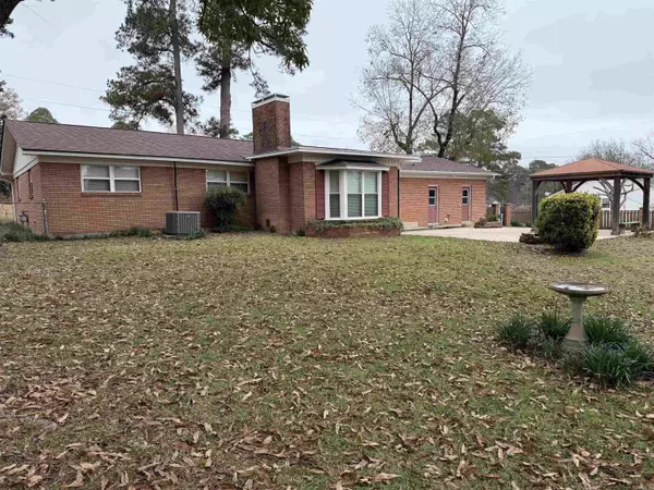 Nashville, AR 71852,1001 W Johnson Street