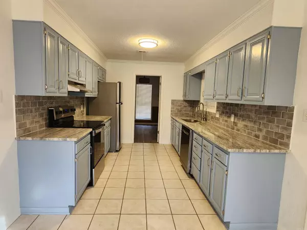 El Dorado, AR 71730,126 Michael Lane