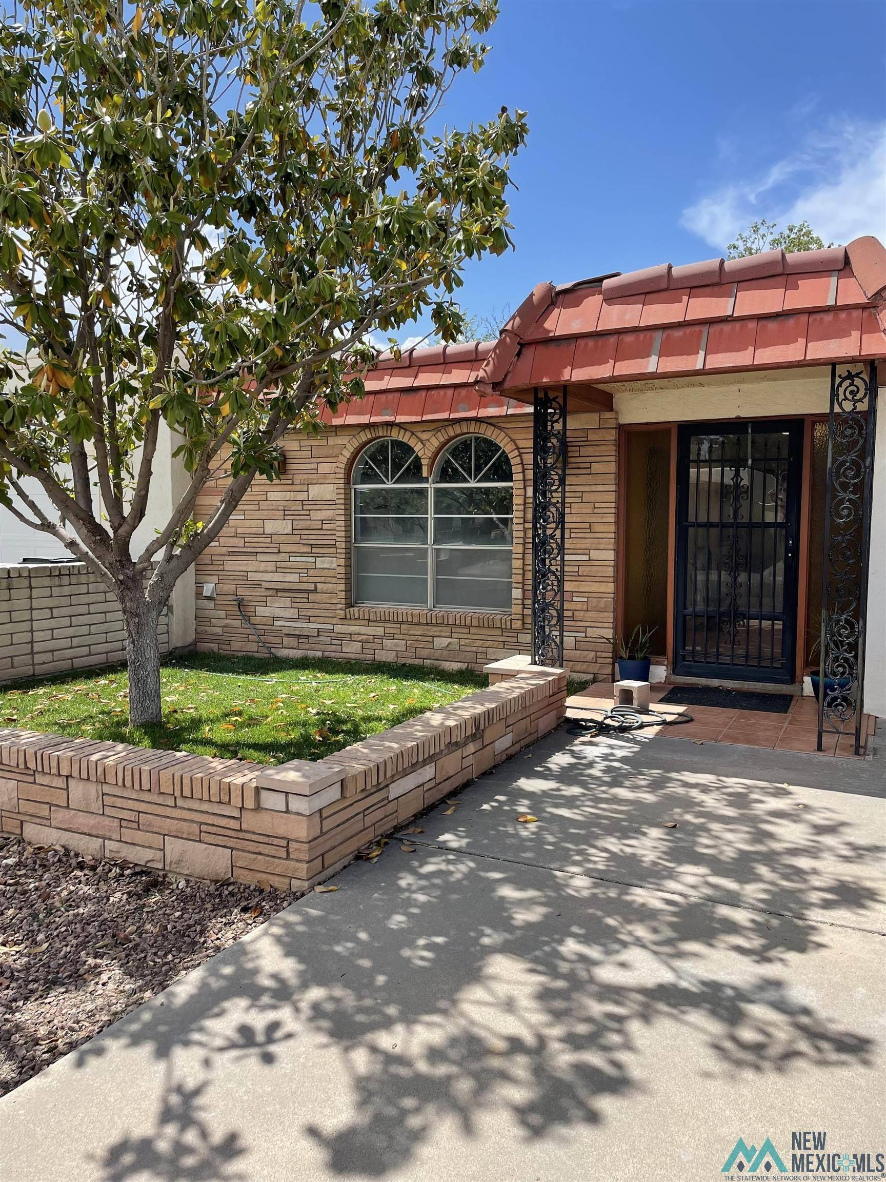 1713 Live Oak Place, Carlsbad, NM 88220