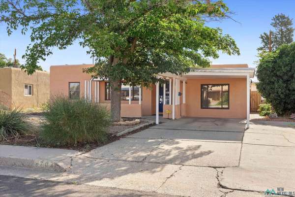 704 SE Madison Street, Albuquerque, NM 87108