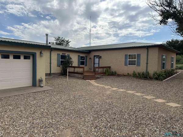 104 Shawnee, Logan, NM 88426