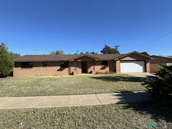 1201 W Yucca Drive, Clovis, NM 88101