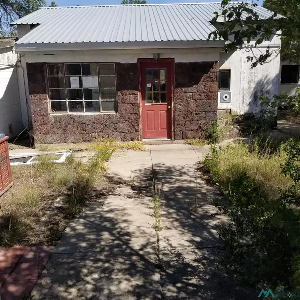 9 N Santa Fe Avenue, Capulin, NM 88414-4417