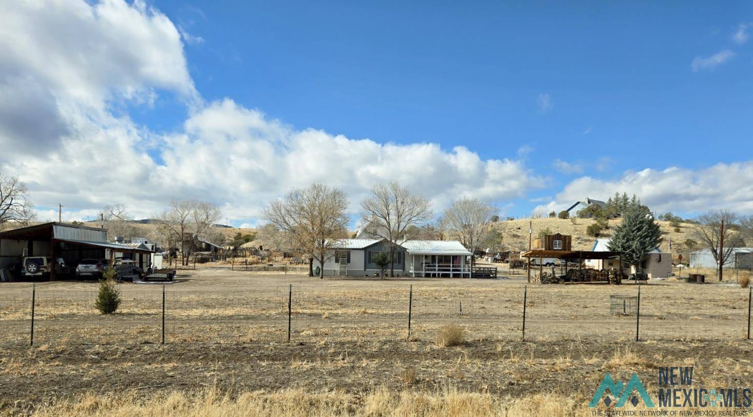 528 Republic RD Road, Winston, NM 87943