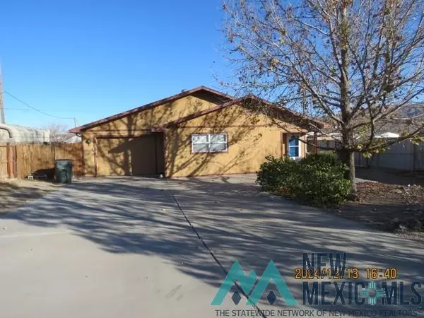 911 SPRUCE Street, Truth Or Consequences, NM 87901