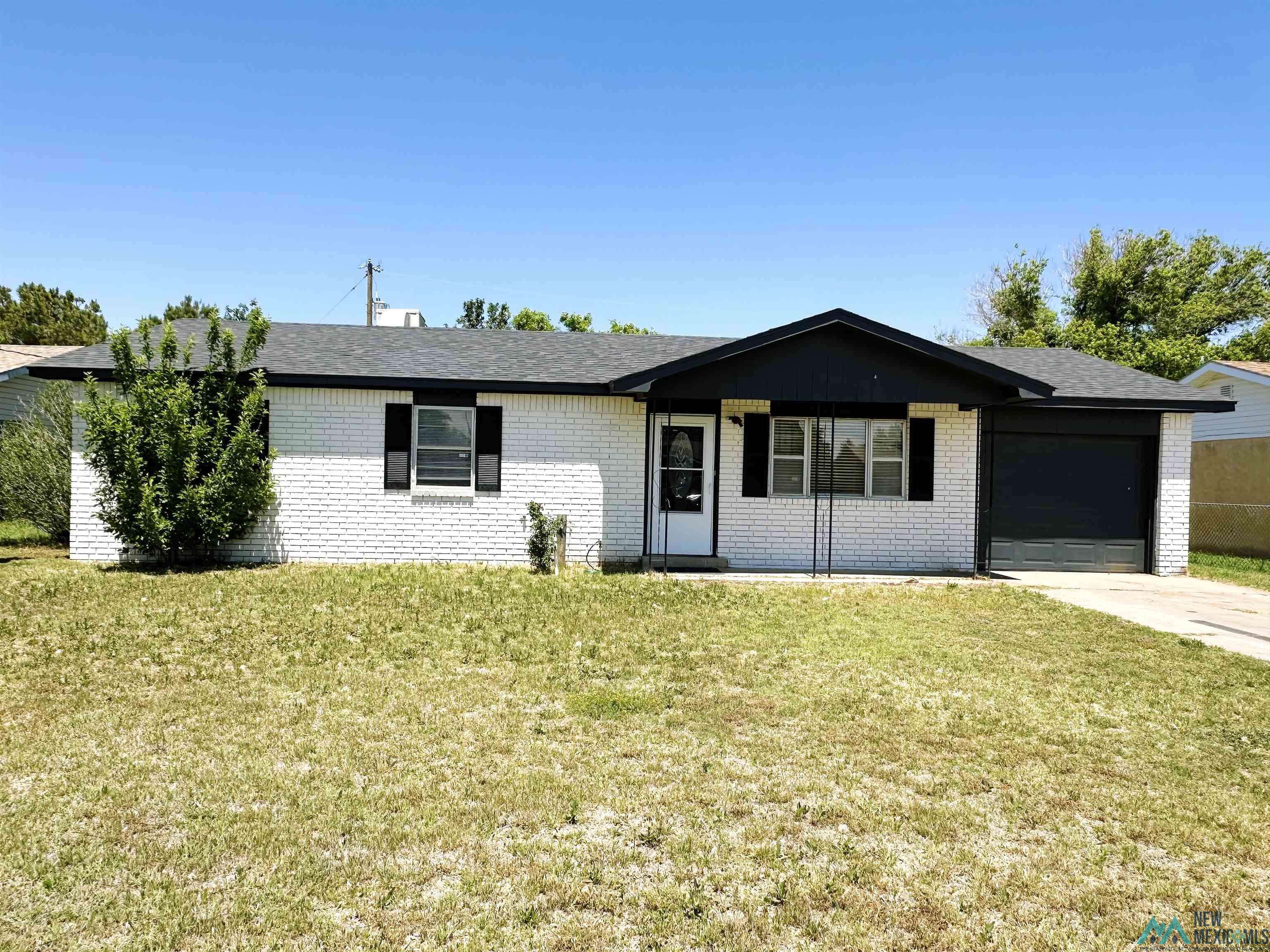 1520 Comer Drive, Clovis, NM 88101
