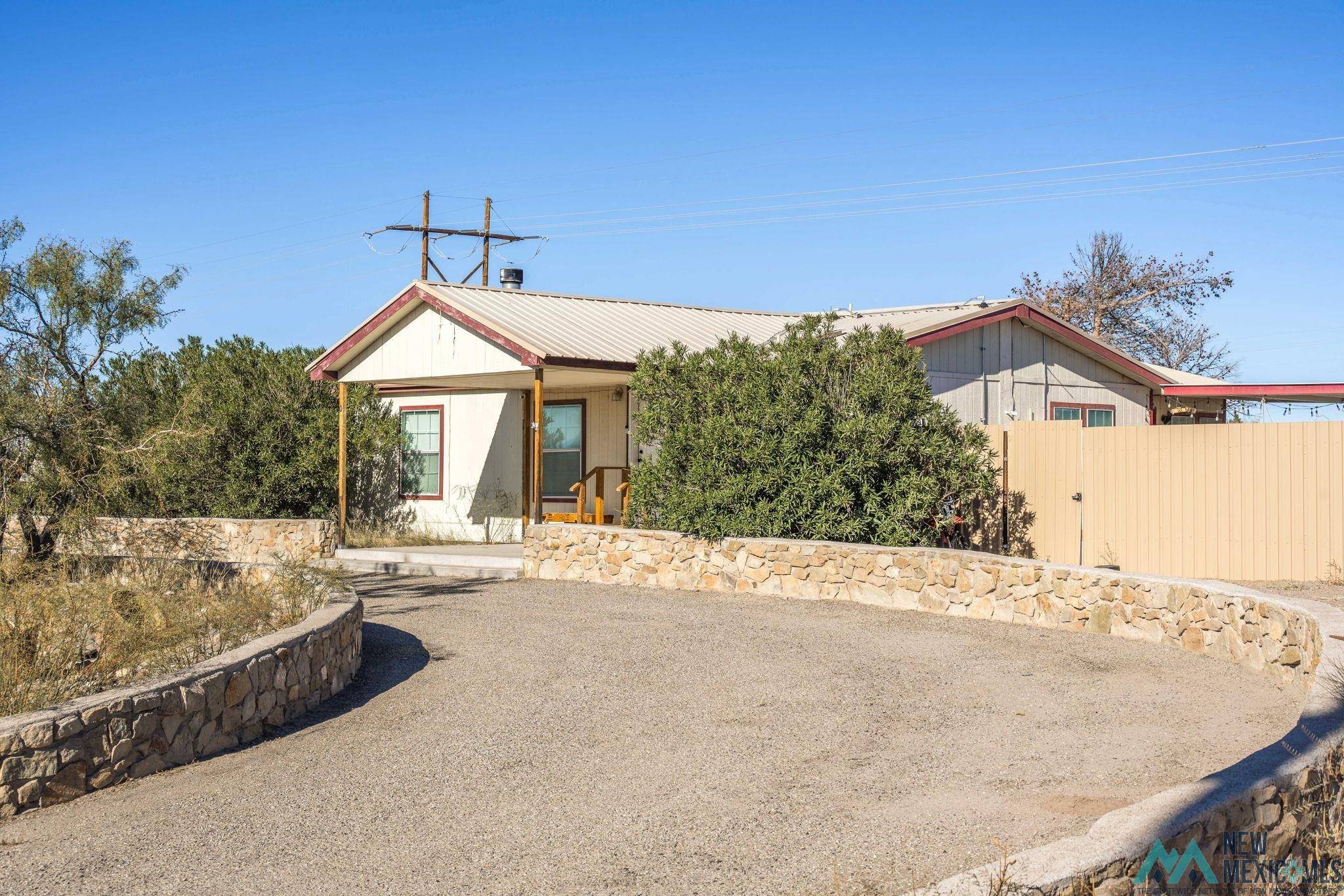 205 Black Range Street, Elephant Butte, NM 87935