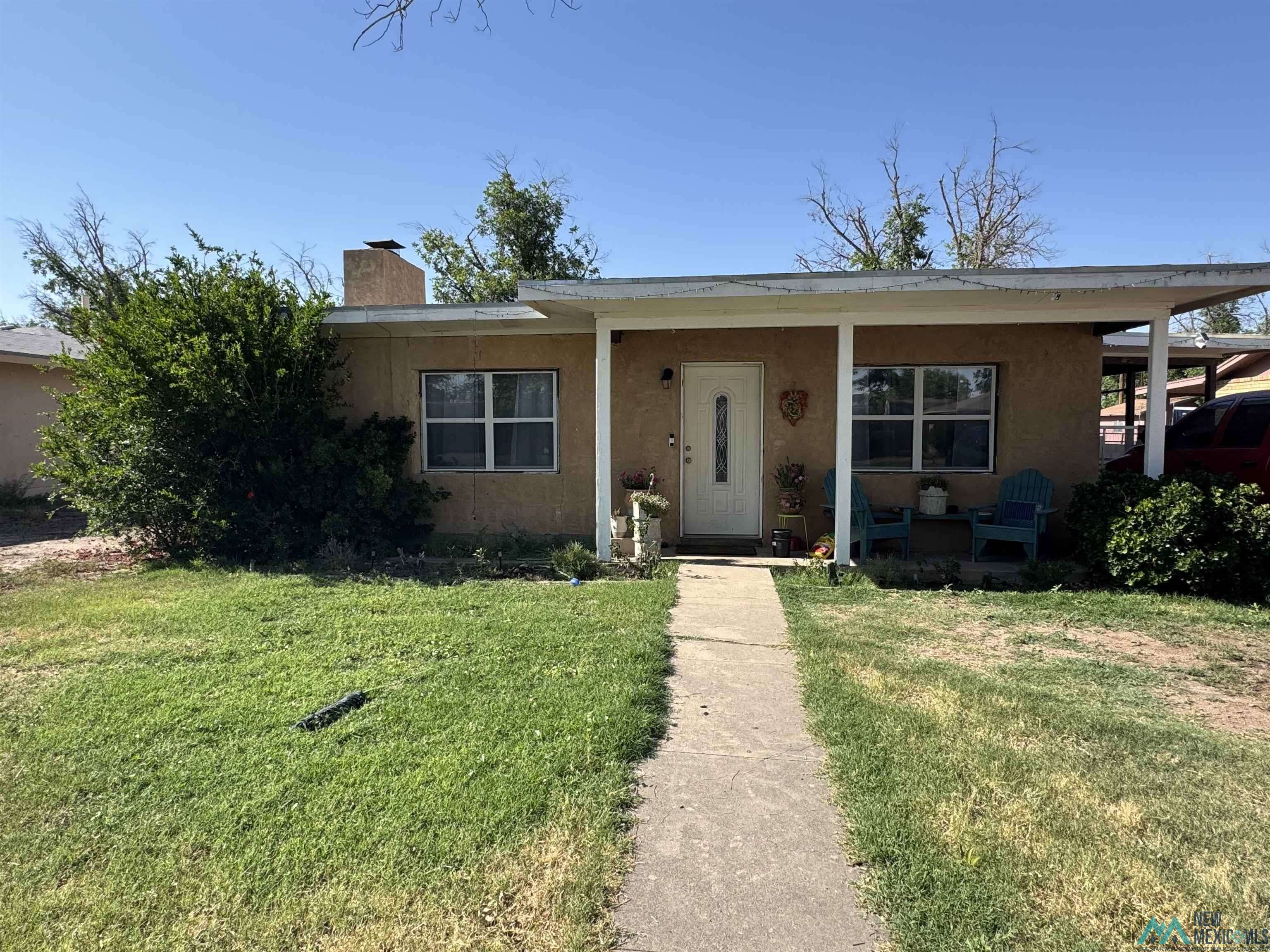 1002 Ortega Street, Carlsbad, NM 88220