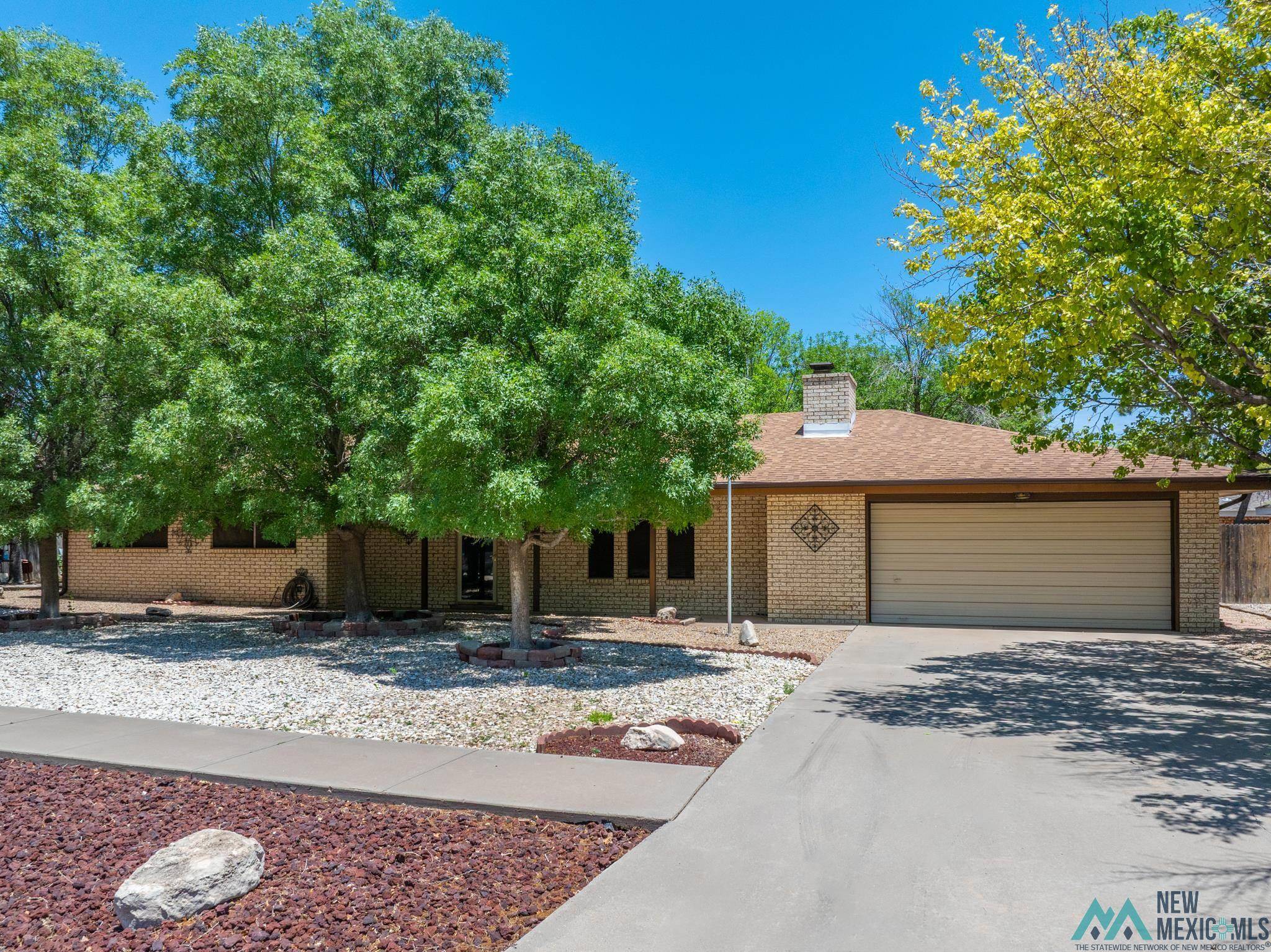 3709 Mission Arch Drive, Roswell, NM 88201