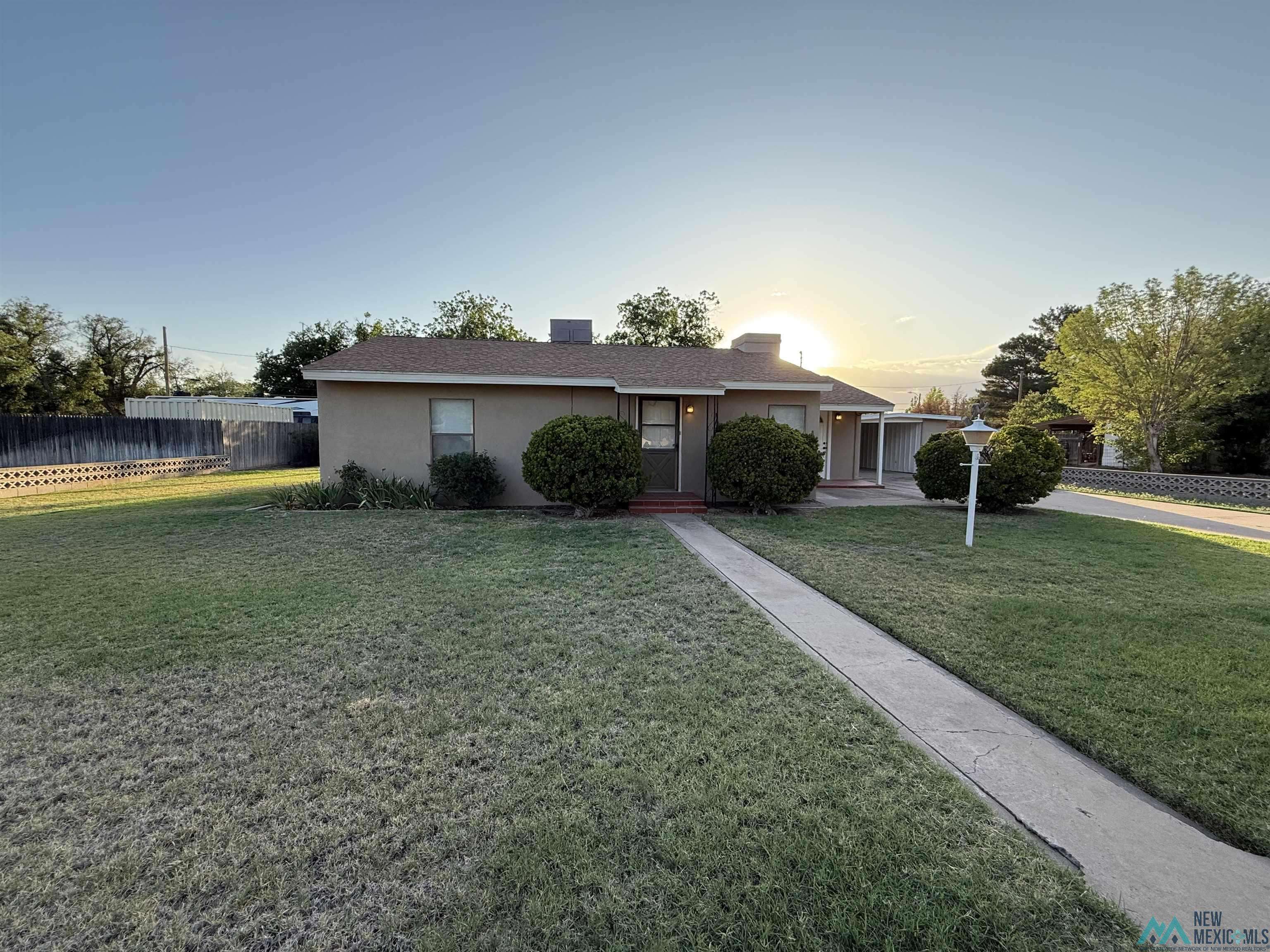 1110 S Ward Avenue, Artesia, NM 88210