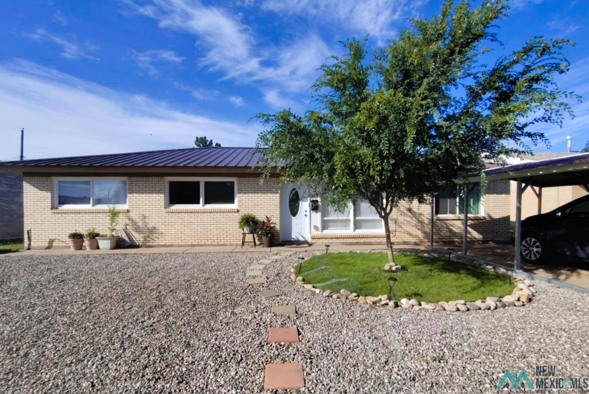 1306 W Jaffa Street, Roswell, NM 88203