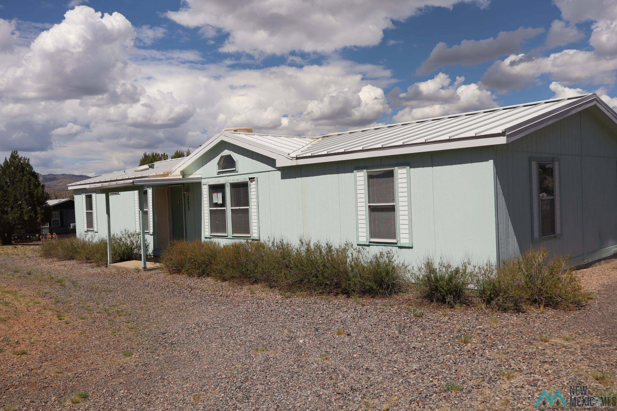 253 Valle de Uvas, Mimbres, NM 88049