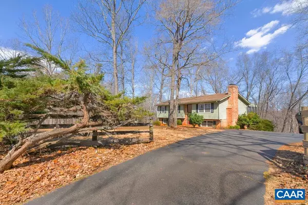 385 GILLUMS RIDGE RD,  Charlottesville,  VA 22901