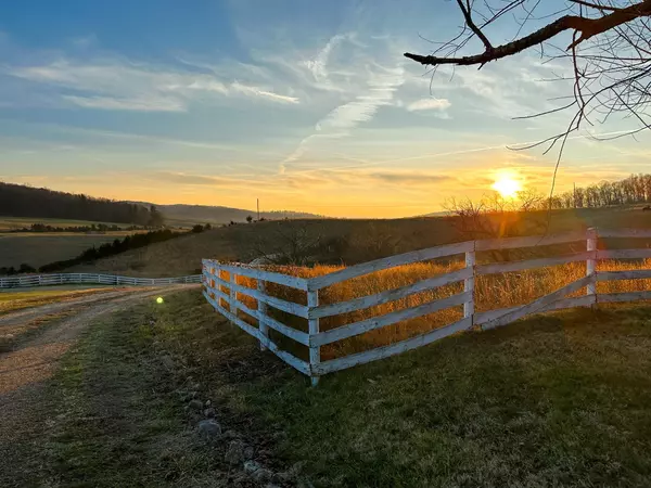 Raphine, VA 24472,137 PISGAH RD