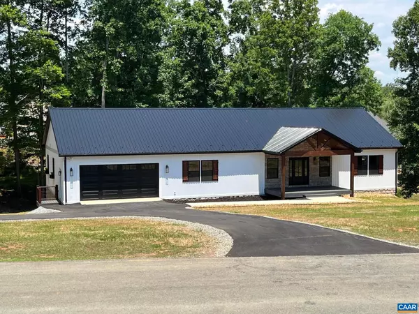 Huddleston, VA 24104,1038 LAKE HAVEN CIR