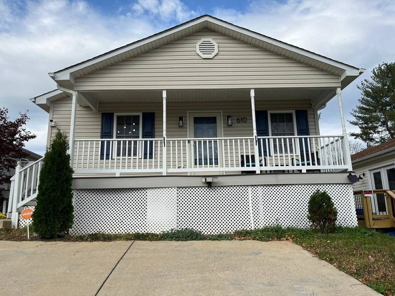 610 B ST, Staunton, VA 24401