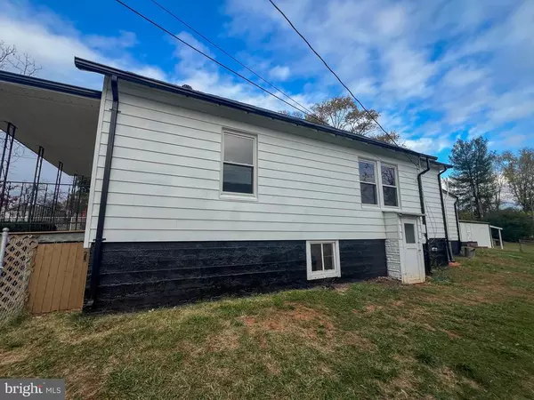 Culpeper, VA 22701,921 TERRACE