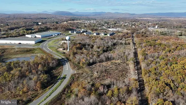 WHITING ROAD, Marshall, VA