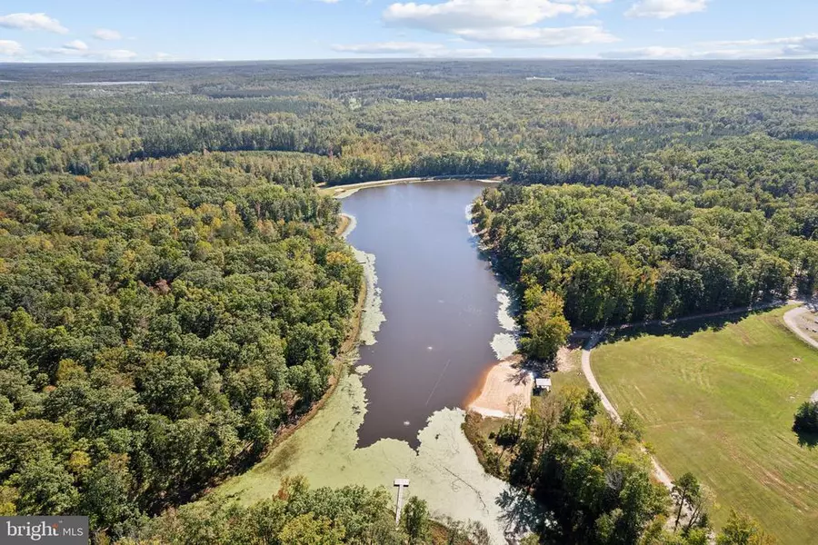 LAKE RUTH ANN, Louisa, VA 23093