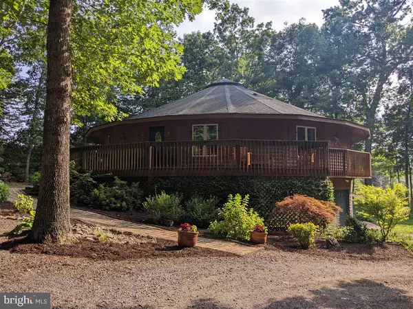 6072 SCUFFLETOWN RD, Barboursville, VA 22923