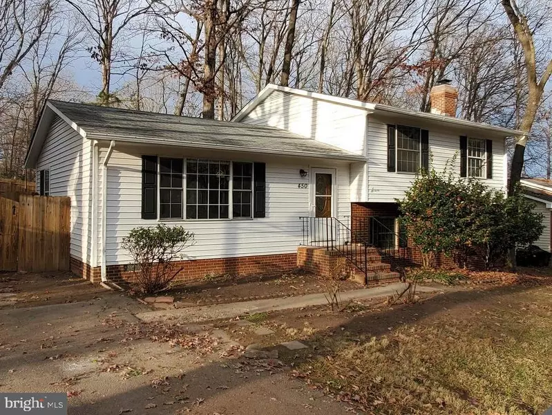 450 LAUREL AVE, Fredericksburg, VA 22408