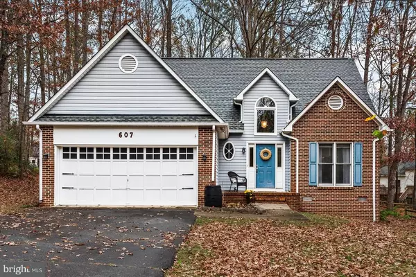 607 STONEWALL LN, Fredericksburg, VA 22407