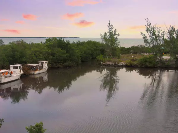 No Name, FL 33043,2163 Tulip Road