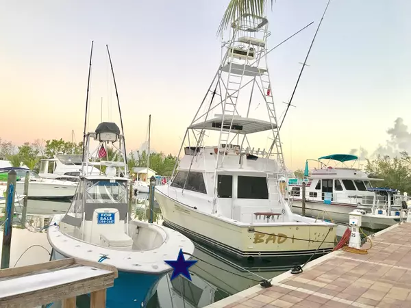 Upper Matecumbe Key Islamorada, FL 33036,96 Madeira Road #Slip 23