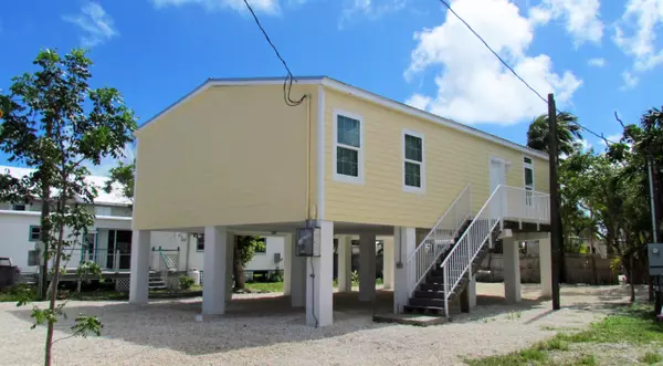 31538 Ave D, Big Pine, FL 33043