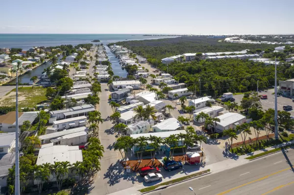 Marathon, FL 33050,6099 Overseas Highway #57W